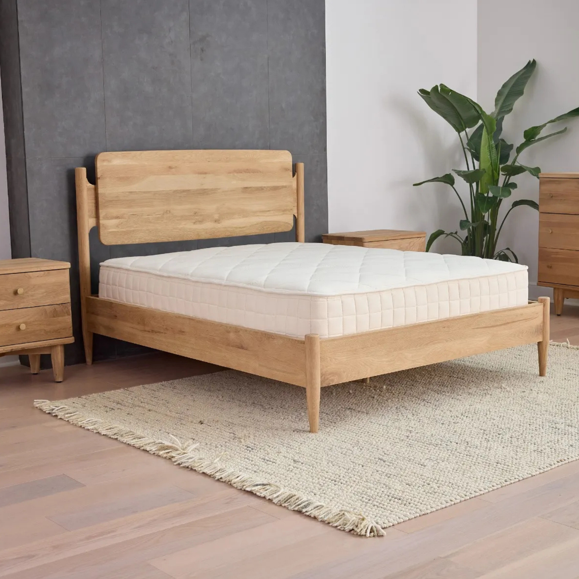Duna Verde FSC®-Certified White Oak Bed