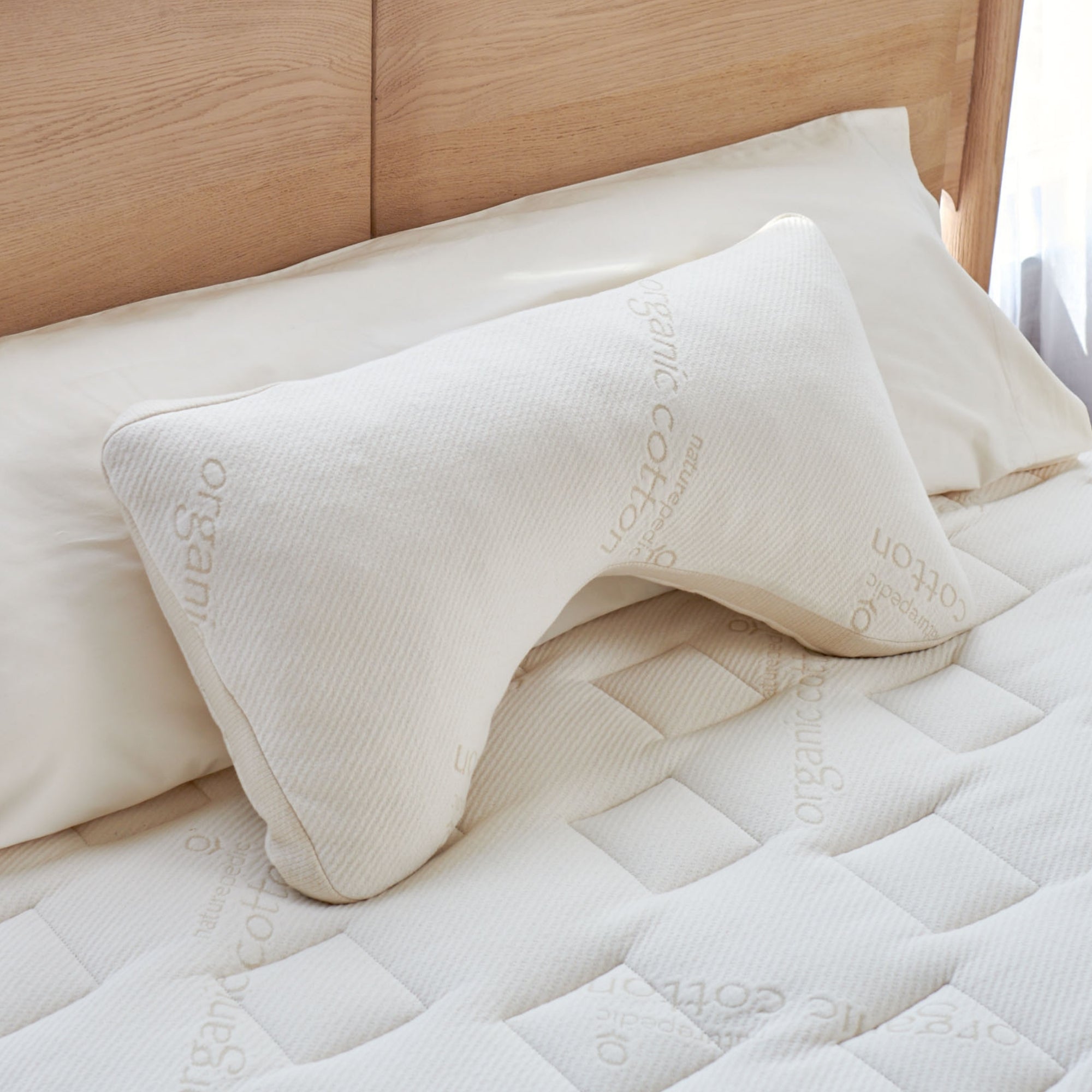 Organic Latex Travel Pillow With Organic Cotton Fabric | Naturepedic