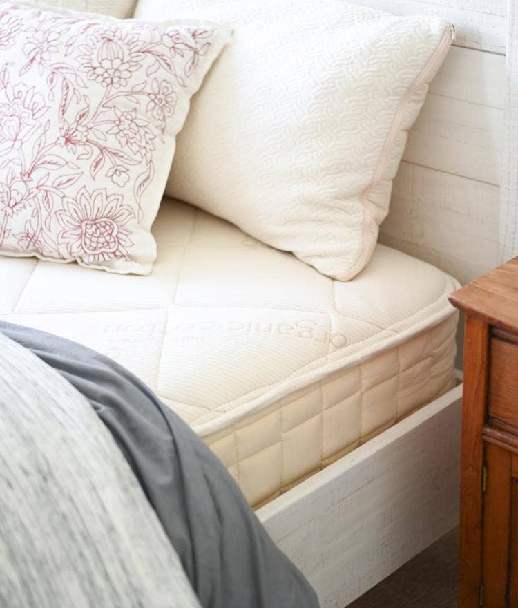 Organic vs. All Natural vs. Non-Toxic: What These Mattress Terms Really Mean