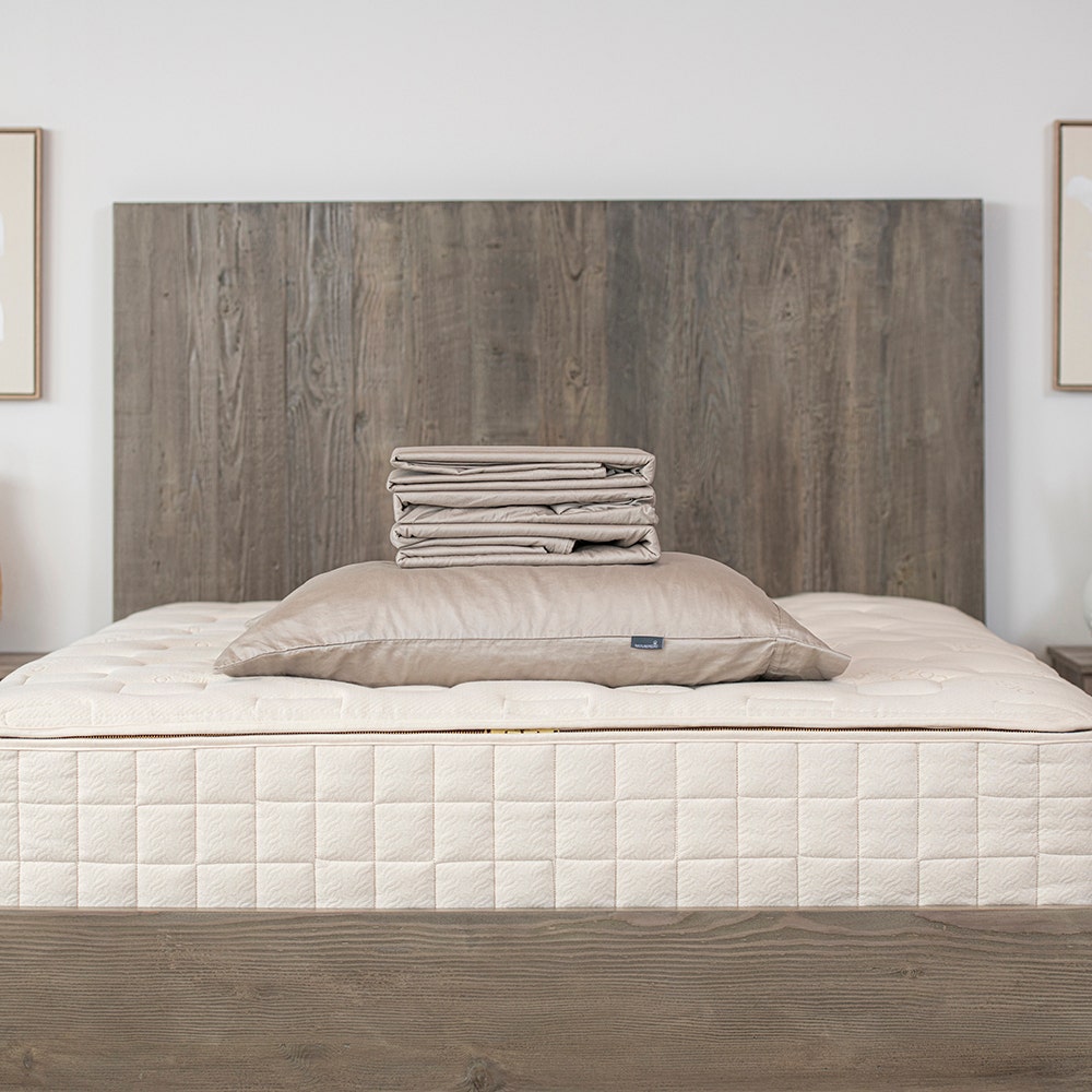 Organic Cotton Sateen Sheets + Pillowcases
