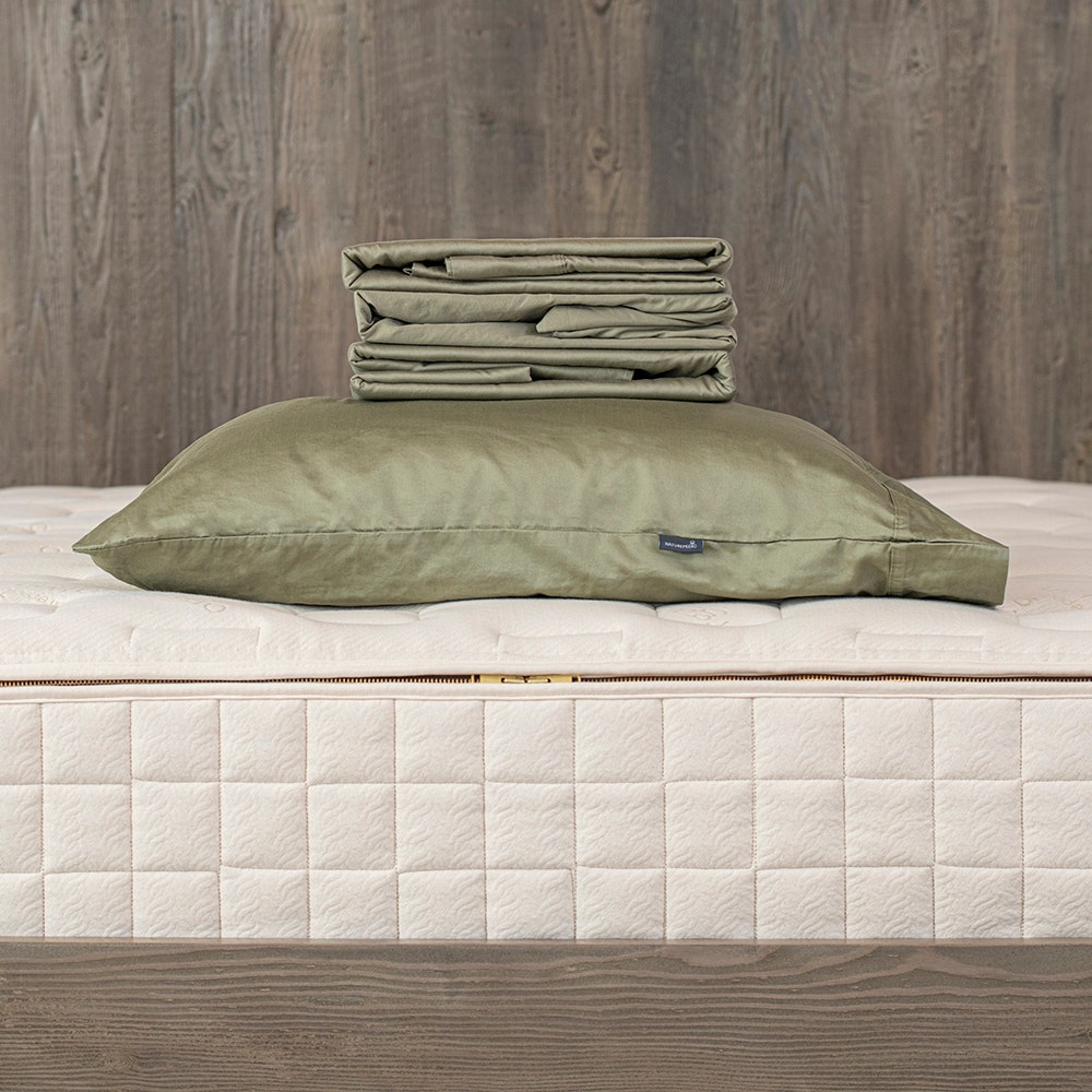 Organic Cotton Sateen Sheets + Pillowcases for Kids