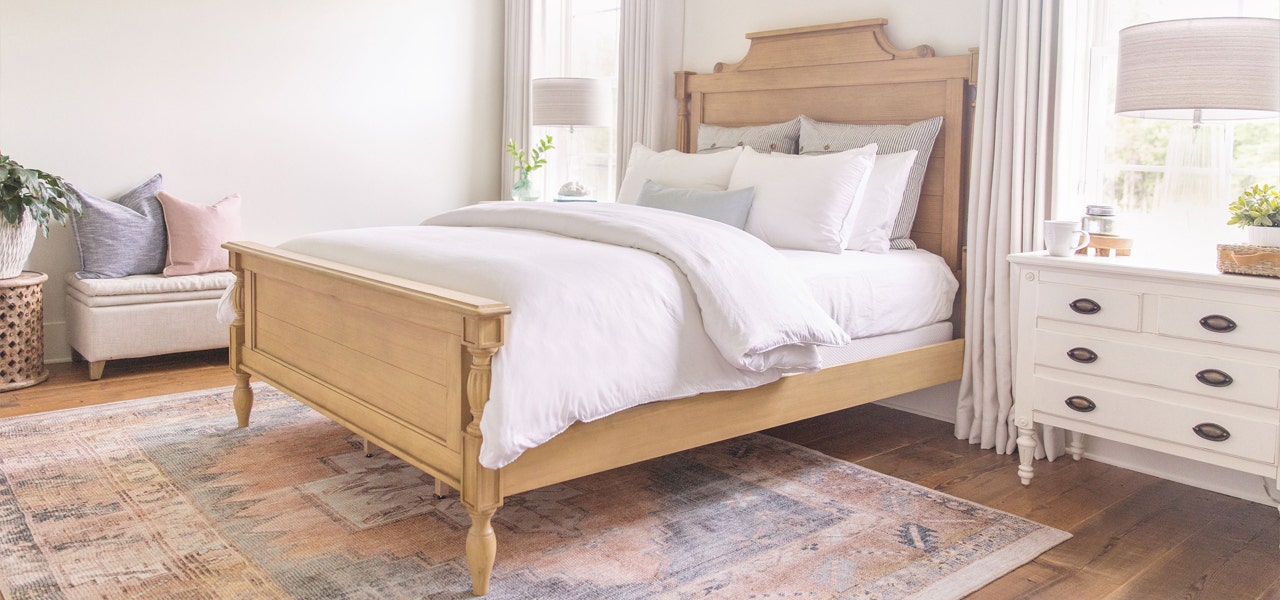 Clean and peaceful-looking bedroom