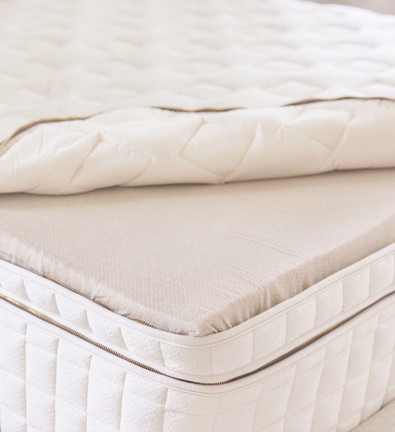 Shop EOS Pillow Top Customizable Organic Mattress