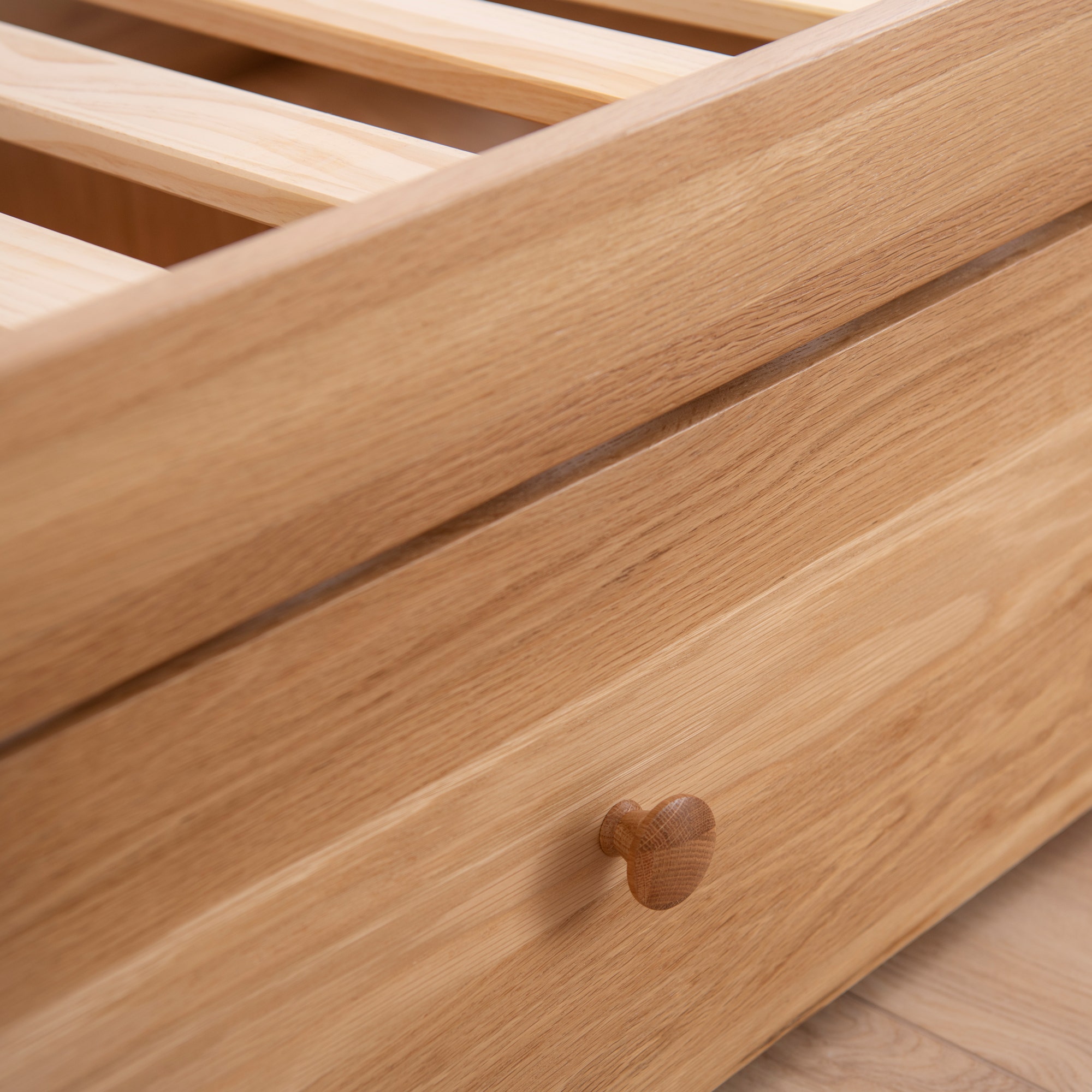 Savona Kids Furniture Closeup on Wood Material